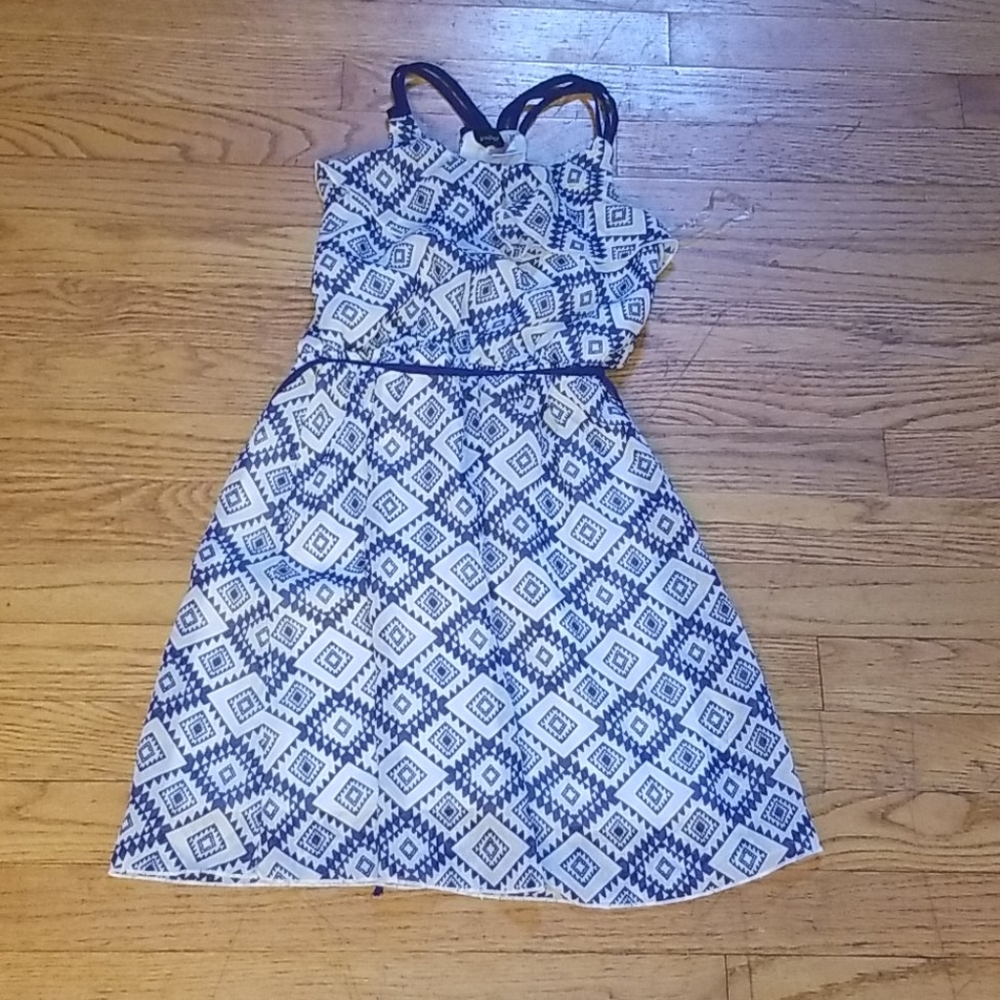 It is a blue and white size 8 dress